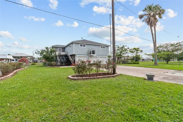 1114 Helen Dowdy, Port Bolivar, TX 77650