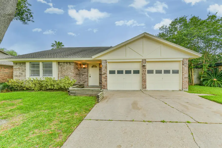 2230 E Clare Street, Deer Park, TX 77536 - #2