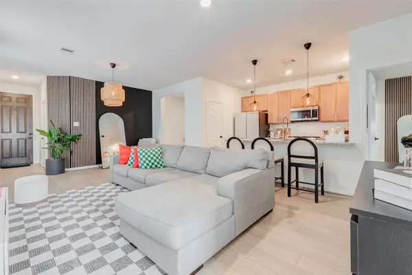 2900 W Grand Parkway N, Katy, TX 77449