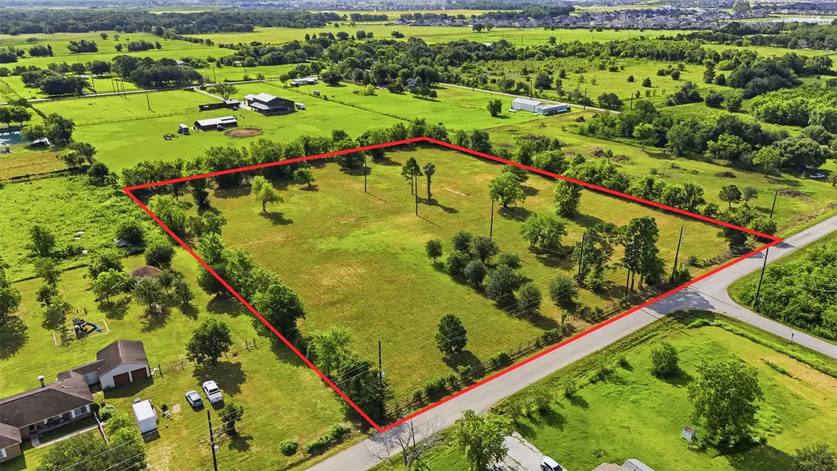 8511 County Road 79, Iowa Colony, TX 77583 - #1
