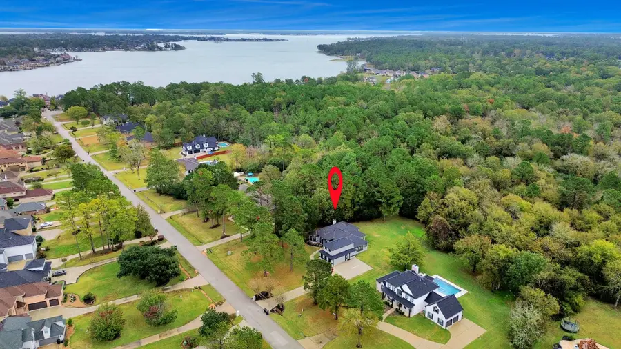 18785 E Cool Breeze Lane, Montgomery, TX 77356 - Image #2