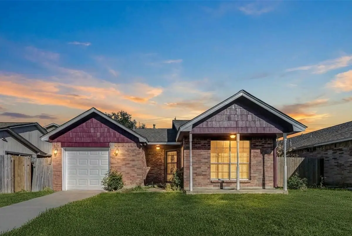 5210 Shirley Street, Baytown, TX 77521 - Image #1