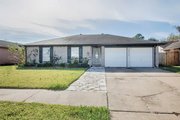 2826 Virginia Colony Drive, Webster, TX 77598