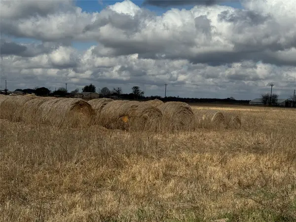 1050 Cr 201, Weimar, TX 78962