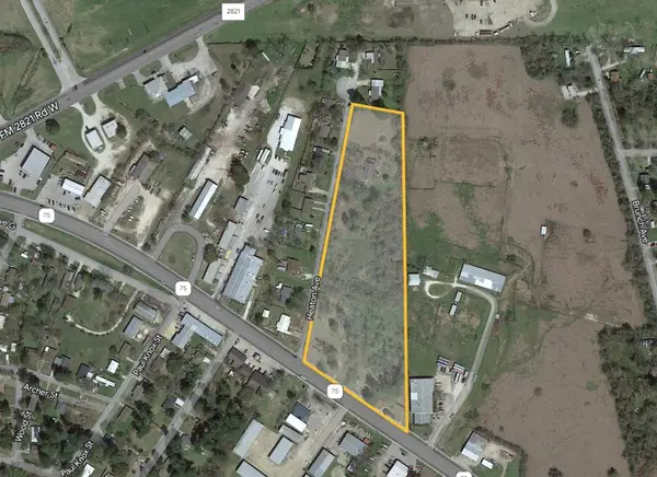 109 Heaton Avenue, Huntsville, TX 77320