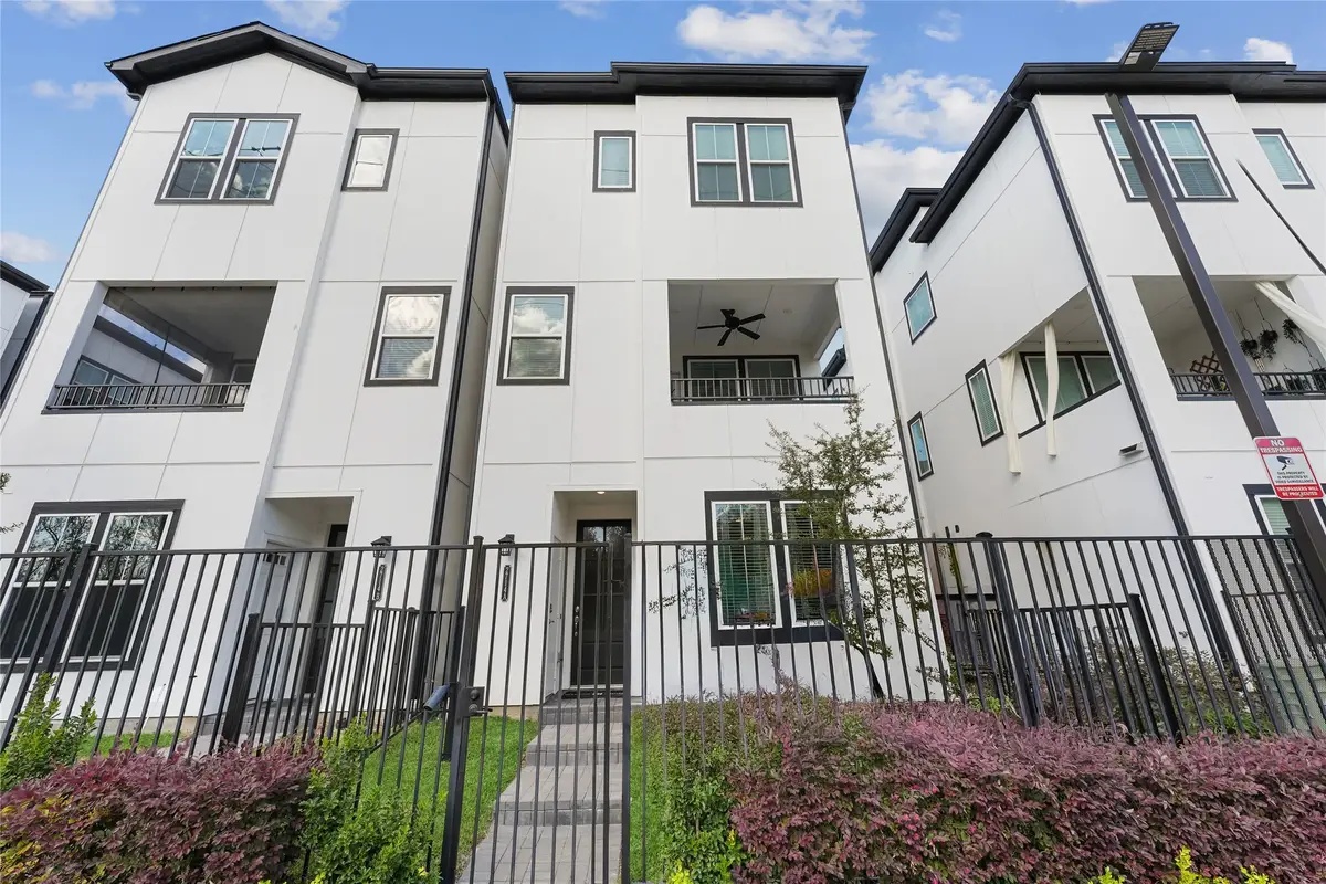 2704 Grand Fountains Drive #H, Houston, TX 77054 - #1