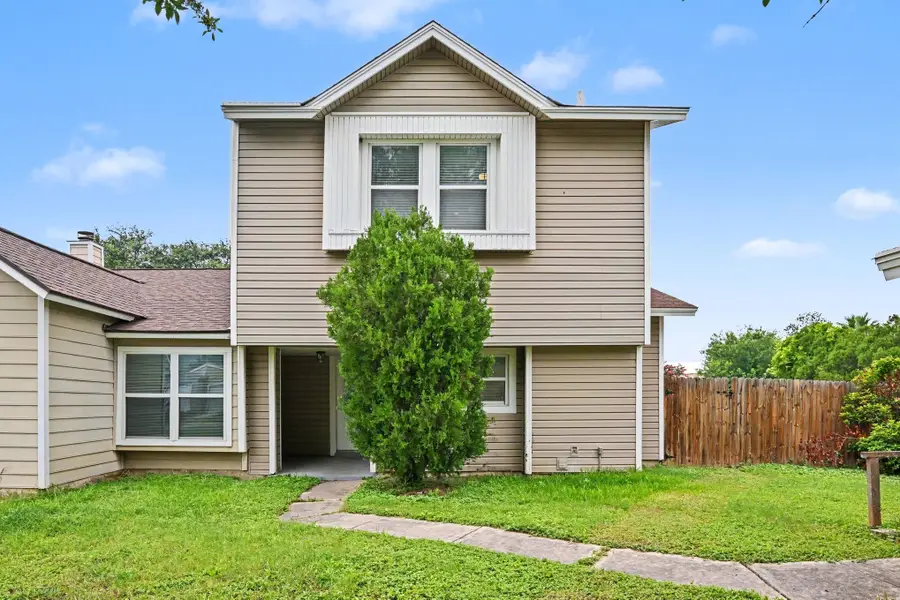8404 Forest Ridge Drive, San Antonio, TX 78239 - #3