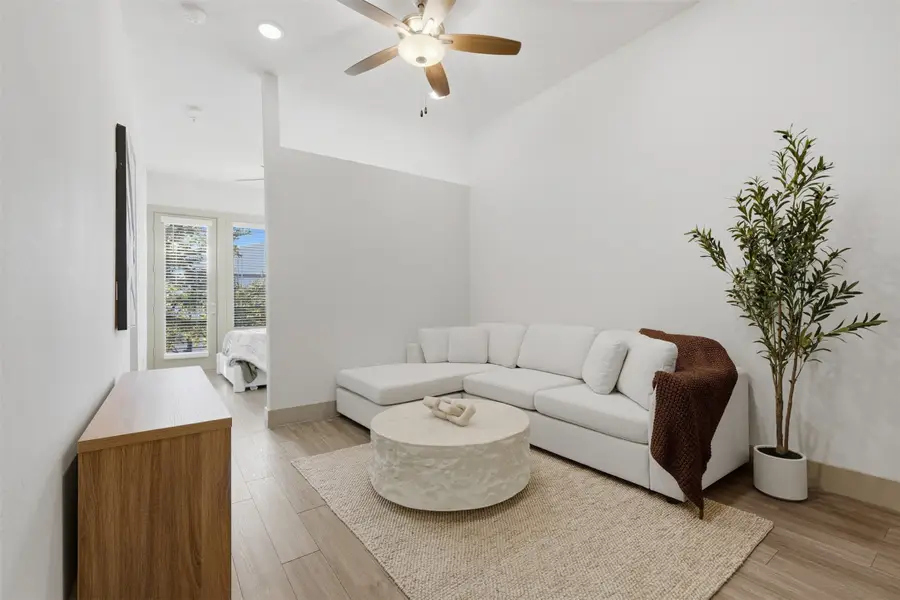 4509 Mount Vernon Street #26, Houston, TX 77006 - #2