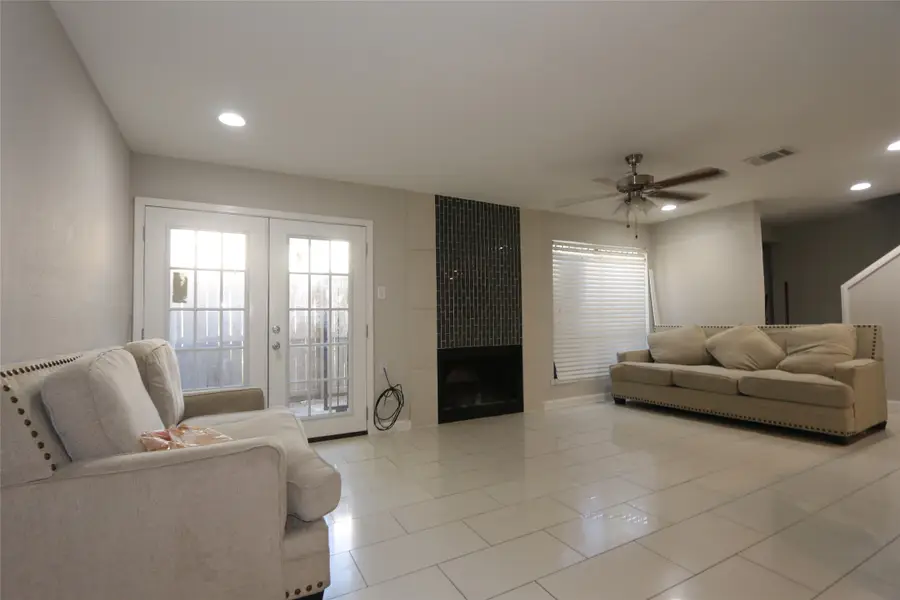 9556 Windswept Lane #9556, Houston, TX 77063 - Image #2