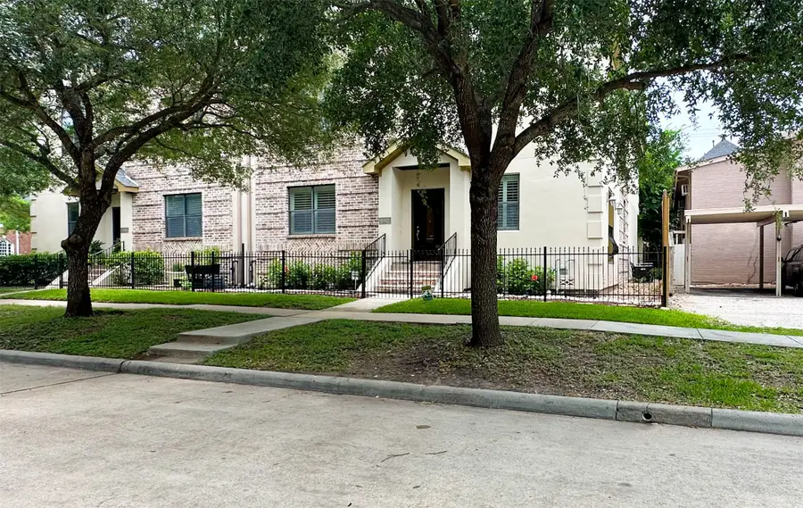 4042 Bellefontaine St, Houston, TX 77025 - Image #3