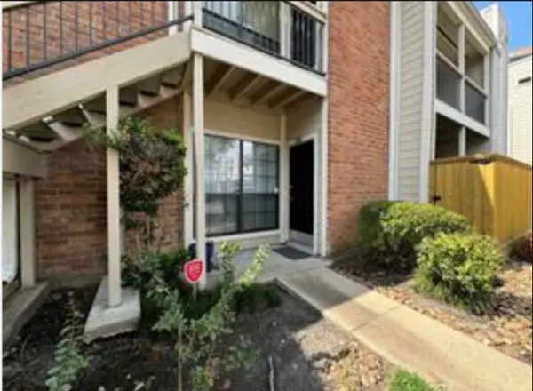 2001 Bering Drive #7E, Houston, TX 77057