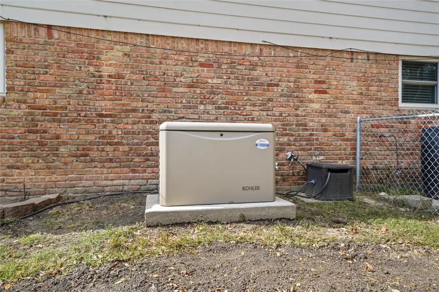 4410 County Road 63, Rosharon, TX 77583 - #2