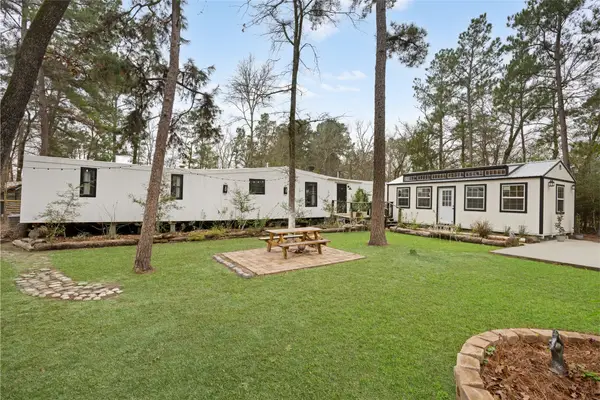 56 Erin Drive, Huntsville, TX 77320