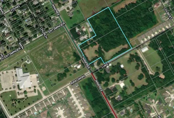 805 S Winfree Street, Dayton, TX 77535