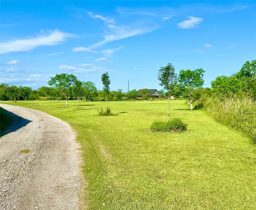 000 Copeland, Winnie, TX 77665 - Image #2