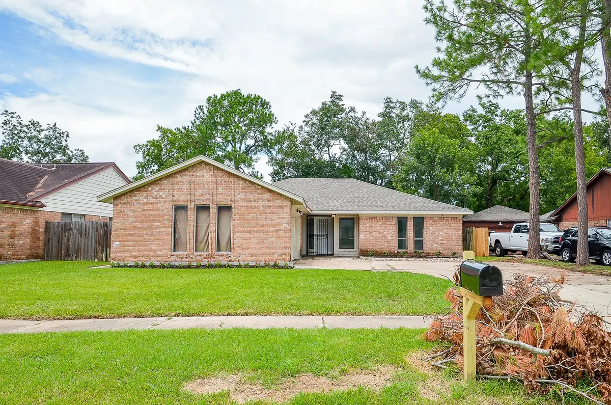 12266 Huntington Venture Drive, Houston, TX 77099 - #1