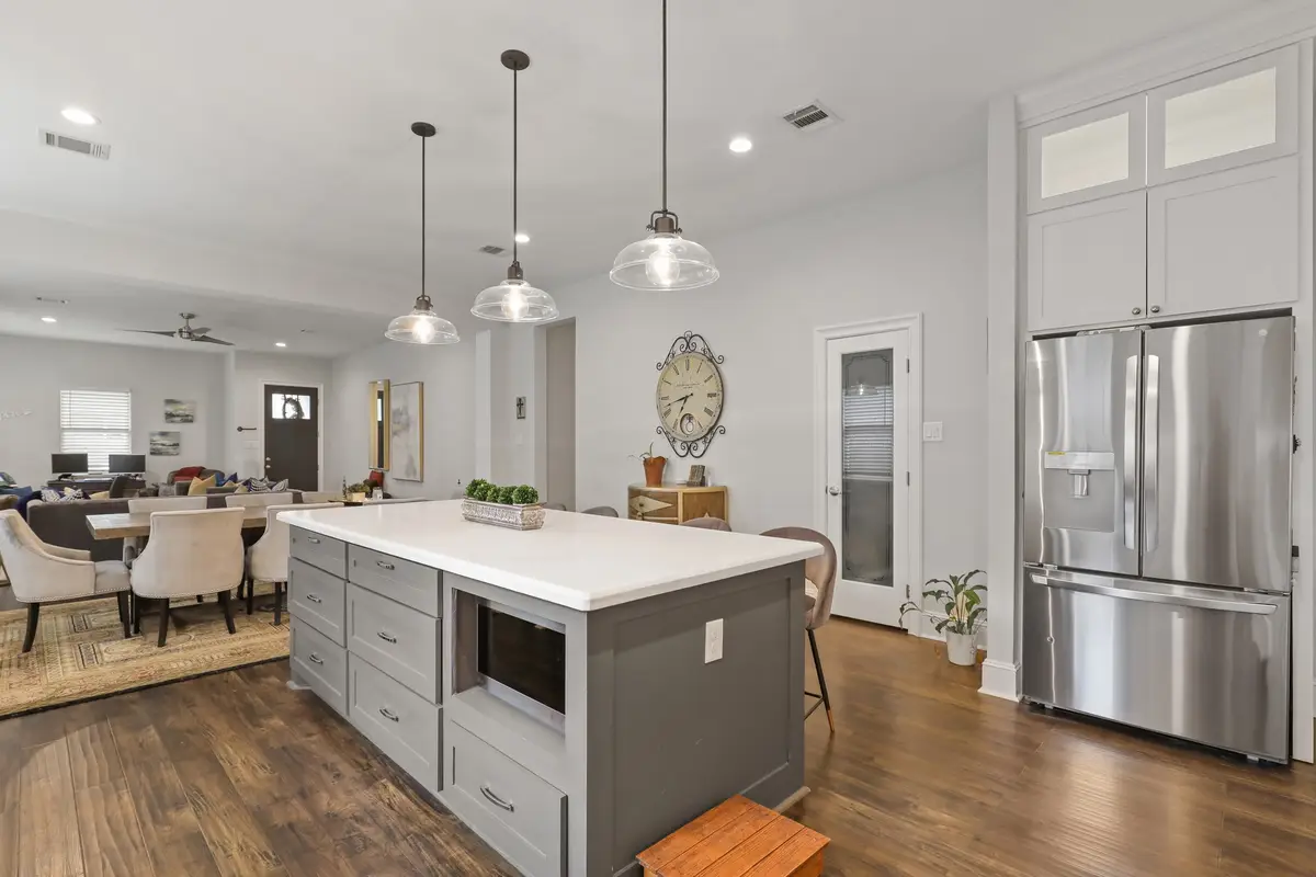 913 Eleanor Street, Houston, TX 77009 - Image #1