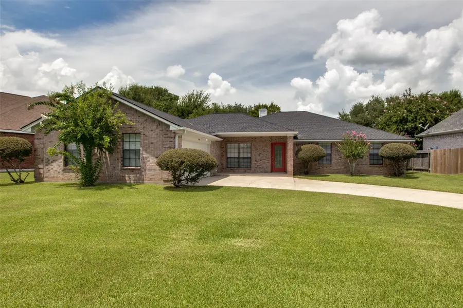 5106 Greenwater Drive, Willis, TX 77318 - Image #2