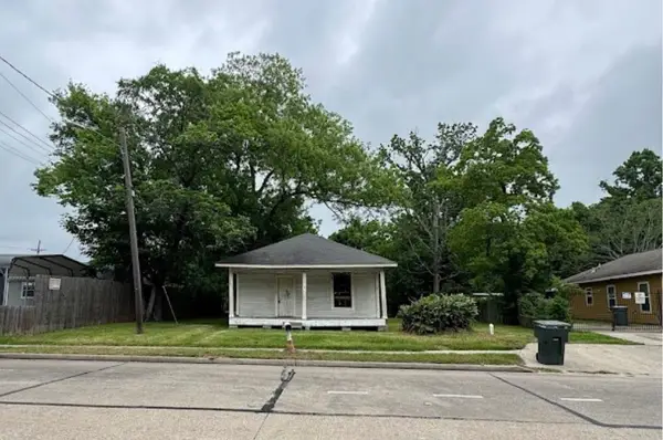 2392 Delaware Street, Beaumont, TX 77703