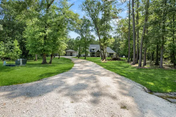 38 County Road 6324a, Dayton, TX 77535