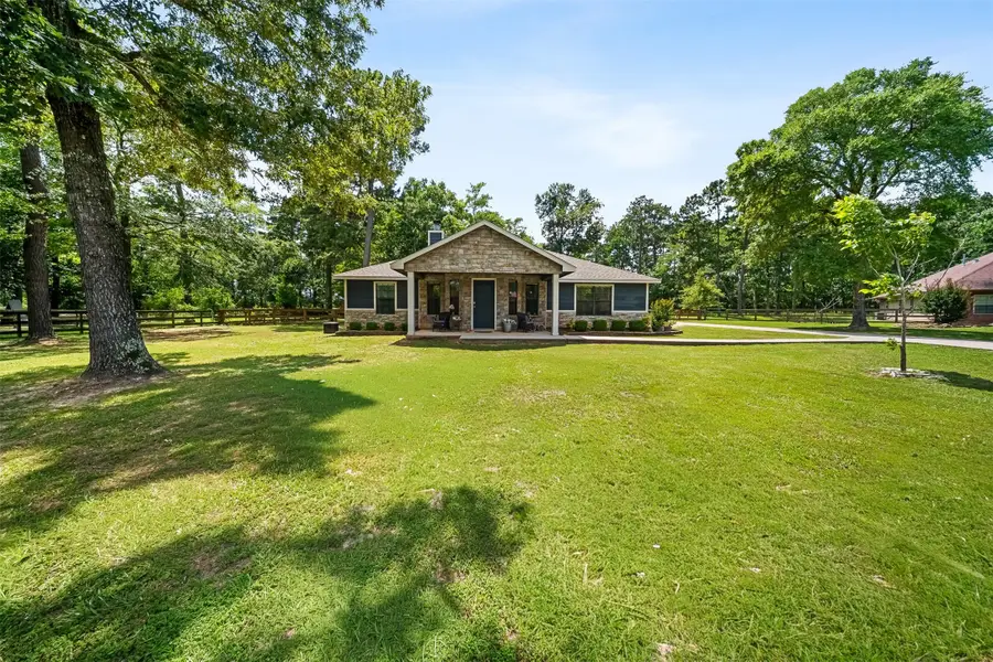 11414 Oak Springs Dr, Willis, TX 77378 - #2
