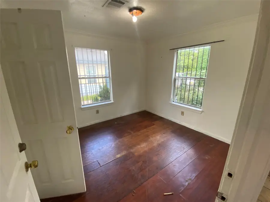 3021 Brackenridge Street, Houston, TX 77026 - Image #3