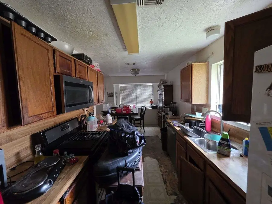 10913 Mulberry Court, La Porte, TX 77571 - #3