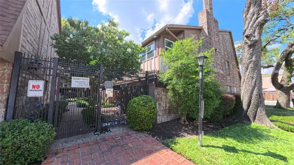 2574 Marilee Lane #2, Houston, TX 77057