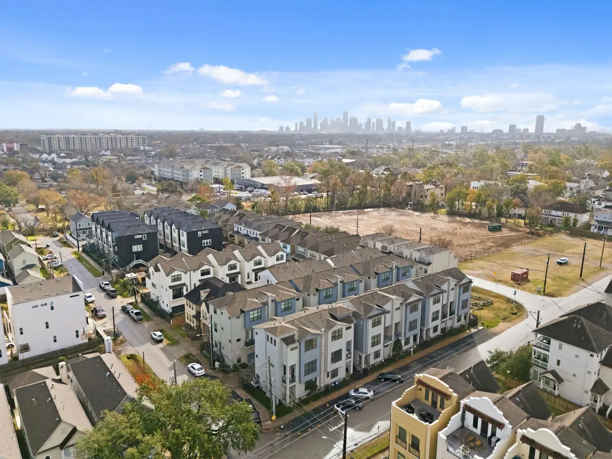 1514 Beall Street, Houston, TX 77008 - Image #1