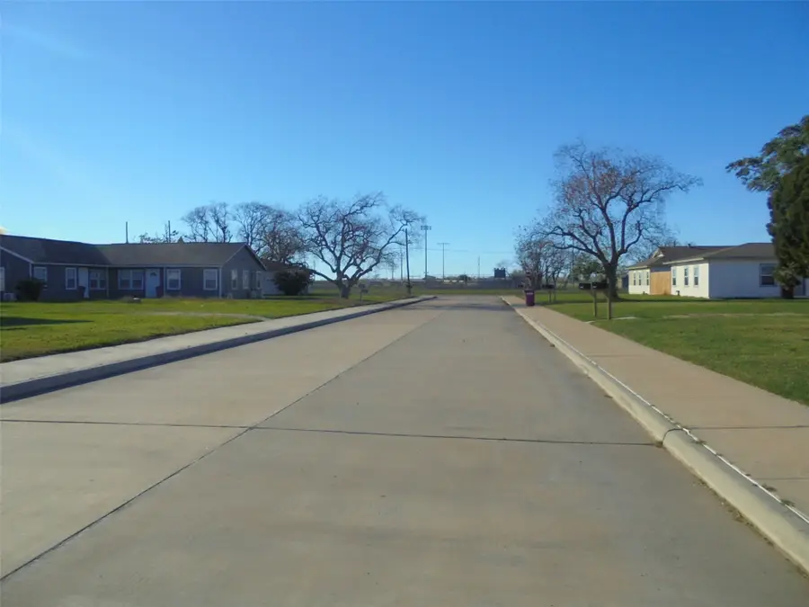 1736 Lynn Lane, Freeport, TX 77541 - Image #2