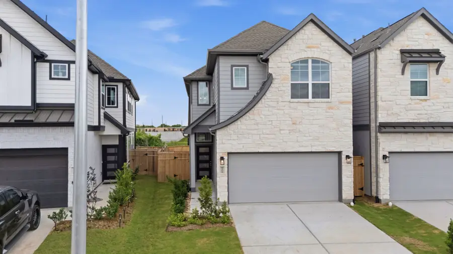 9438 Garden Gate Drive, Missouri City, TX 77459 - #2
