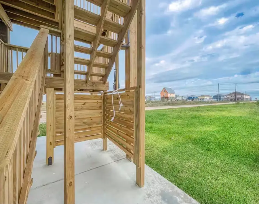 226 Bay Avenue, Freeport, TX 77541 - #2