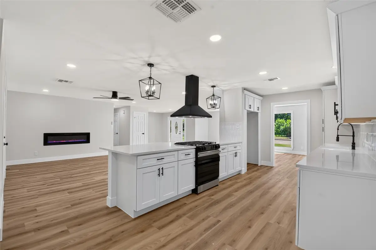 2100 Tison Street, Brenham, TX 77833 - #1