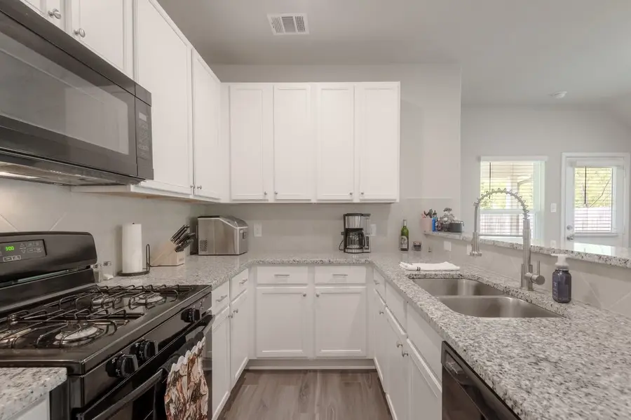 112 Cape Buffalo Drive, Huntsville, TX 77320 - #3