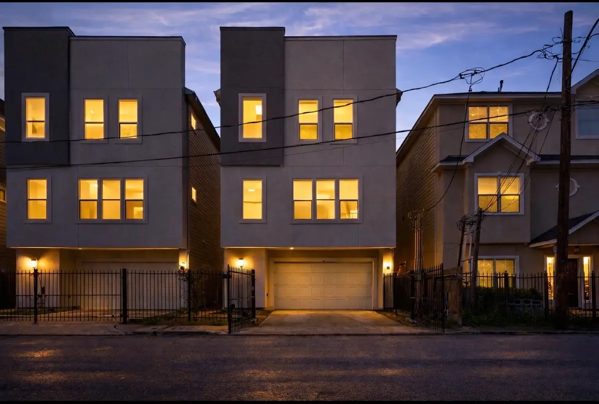 2107 Stuart Street, Houston, TX 77004 - #1