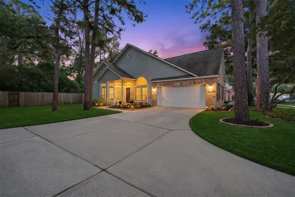 51 S Spiral Vine Circle, The Woodlands, TX 77381