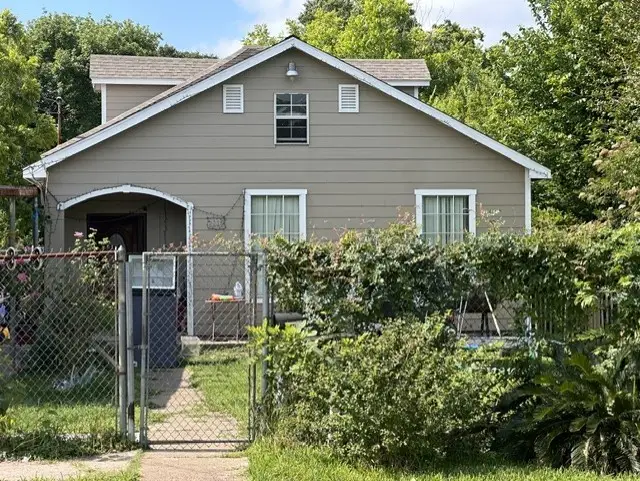 7812 E Magnolia Street, Houston, TX 77012 - #1