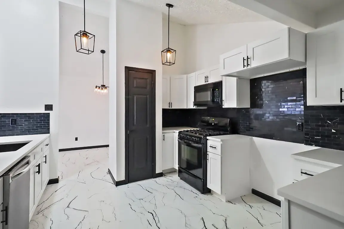 30 Crestbriar Court, Baytown, TX 77521 - #1