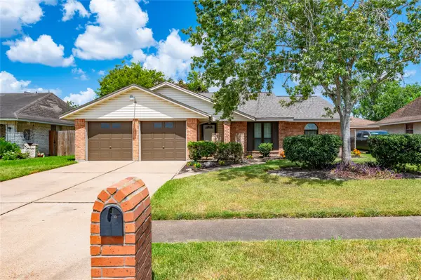 10411 Glenkirk, Houston, TX 77089