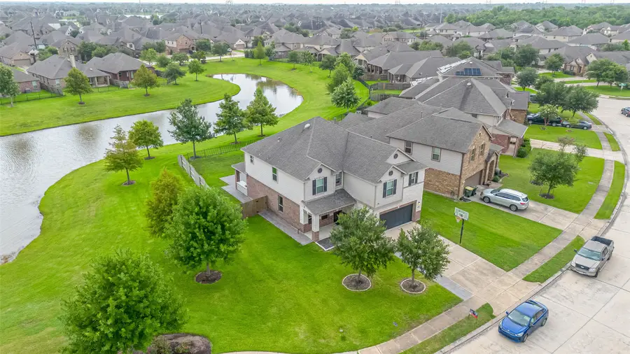 3215 Laurel Bend Lane, Pearland, TX 77584 - Image #2