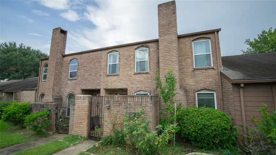 10662 Bexley Drive, Houston, TX 77099 - Image #2