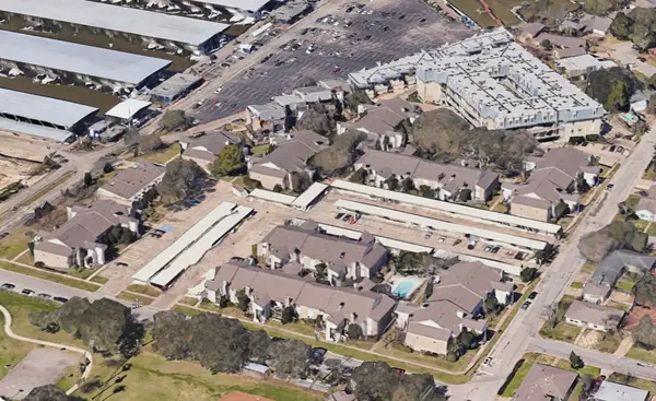 7033 N Holiday Drive, Galveston, TX 77550