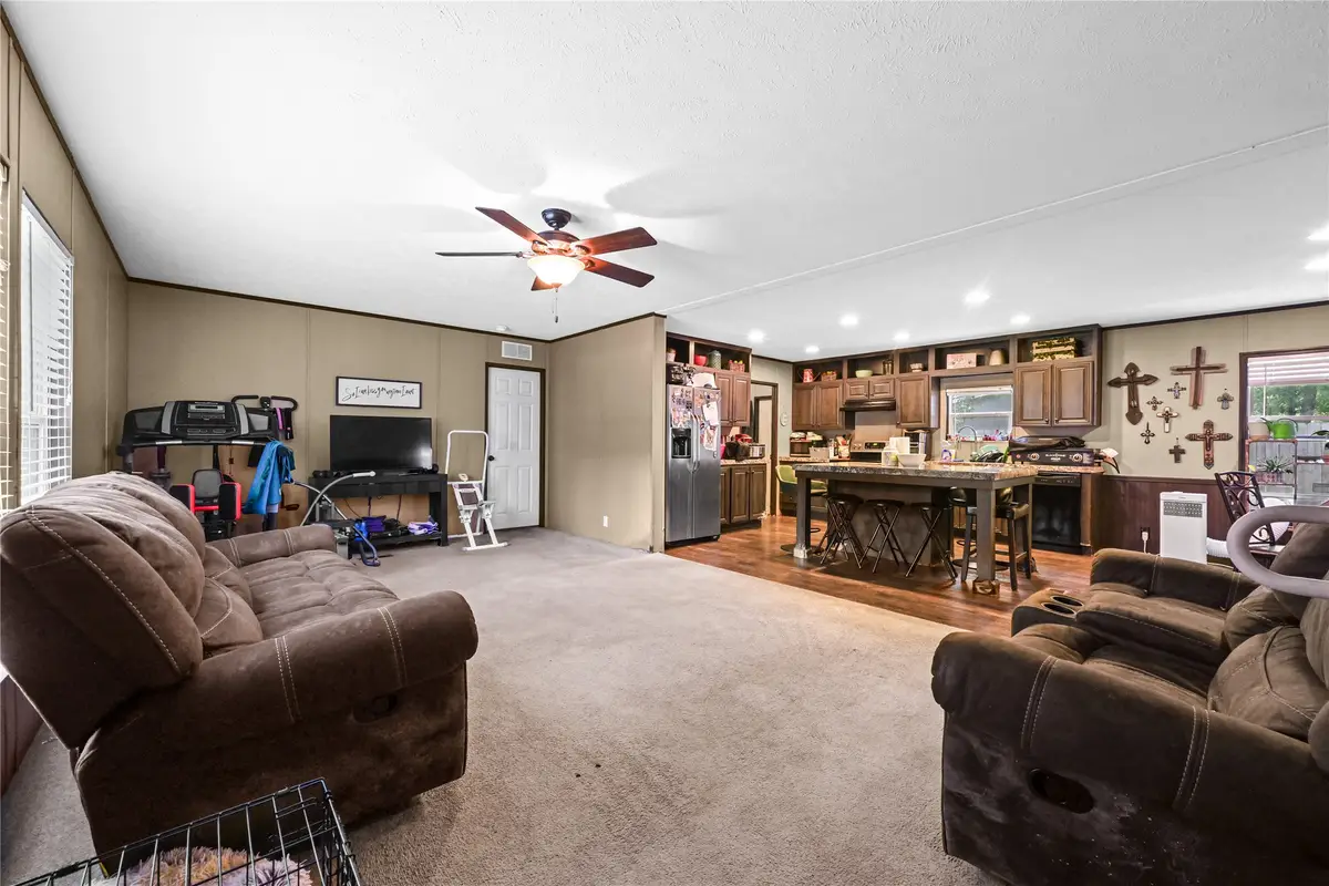 12617 Hwy 105, Cleveland, TX 77327 - #1