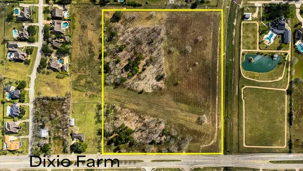 000 Dixie Farm Road, Pearland, TX 77581
