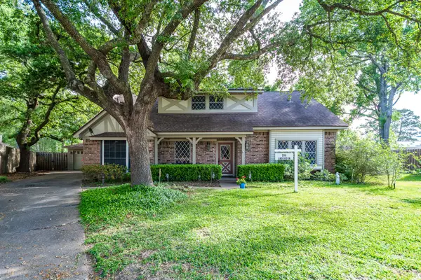 206 Mariner Court, Crosby, TX 77532