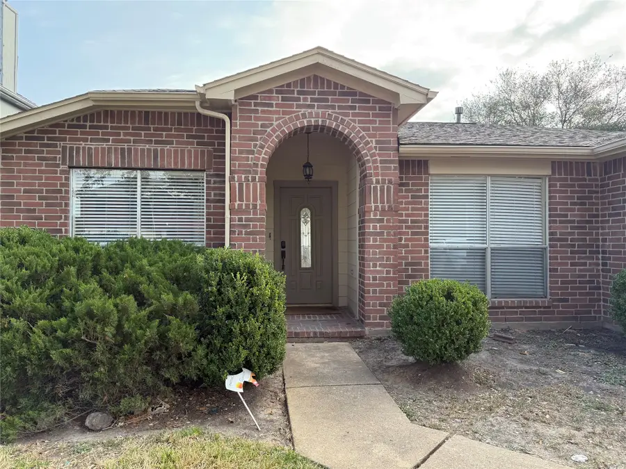16619 E Ridgewalk Drive, Houston, TX 77053 - Image #2