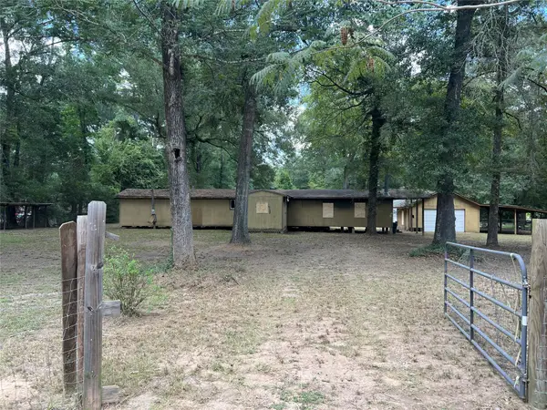 283 Lure Lane, Livingston, TX 77351