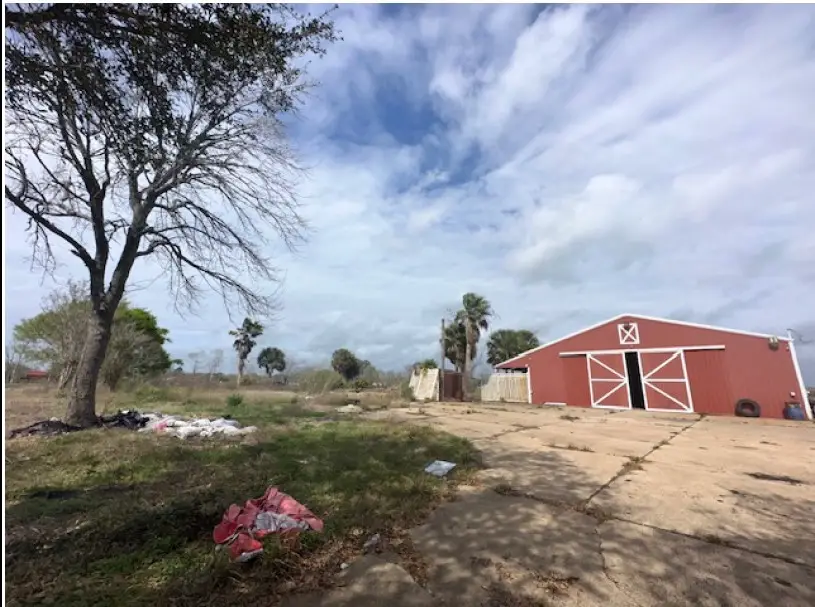 7607 E Fm 1462 Road, Rosharon, TX 77583 - #1