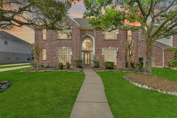3211 Timberwood Drive, Pearland, TX 77584