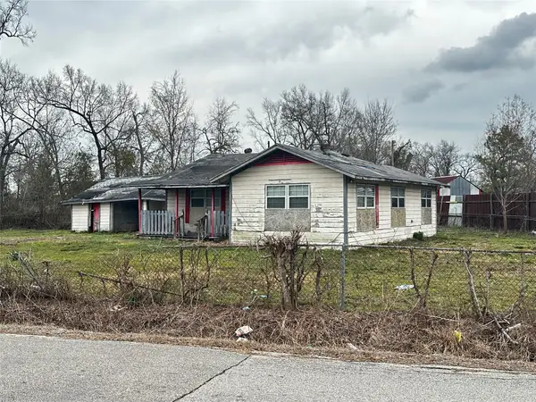 8614 Fringewood Drive, Houston, TX 77028